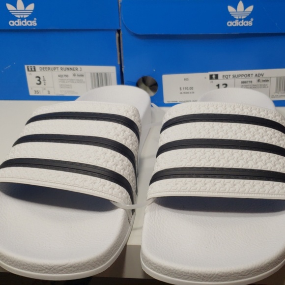 Adidas Adilette Slides White Brand new Sz 10-12 - Picture 2 of 3